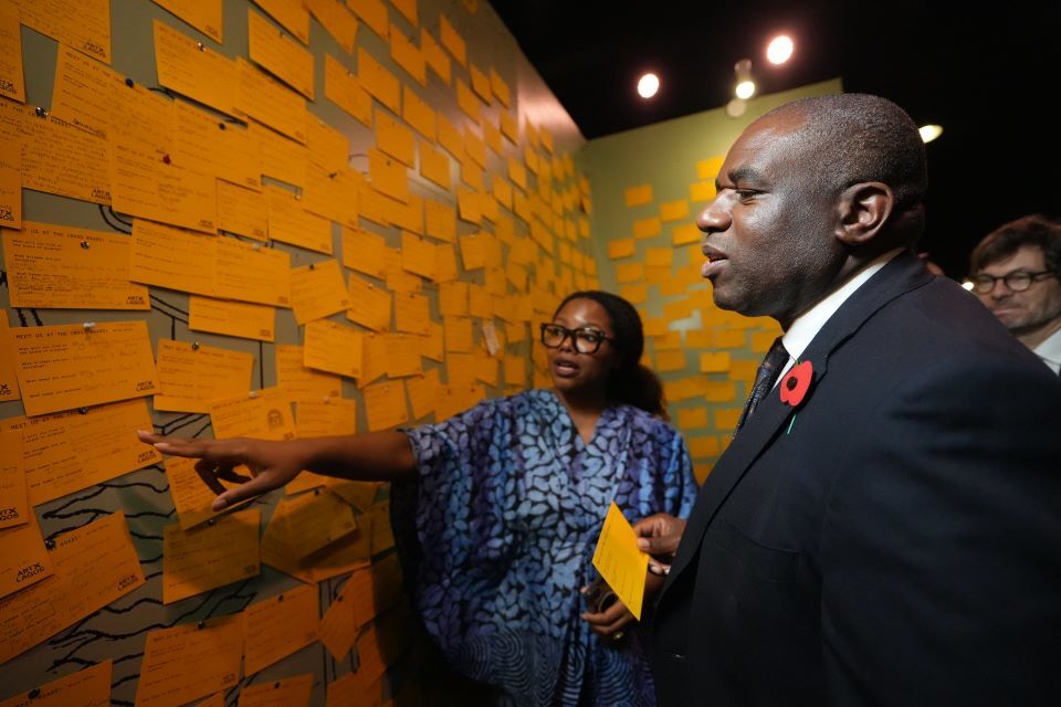 Imagem relacionada à notícia: Crescimento no coração da visita do Secretário de Estrangeiros à Nigéria e África do Sul