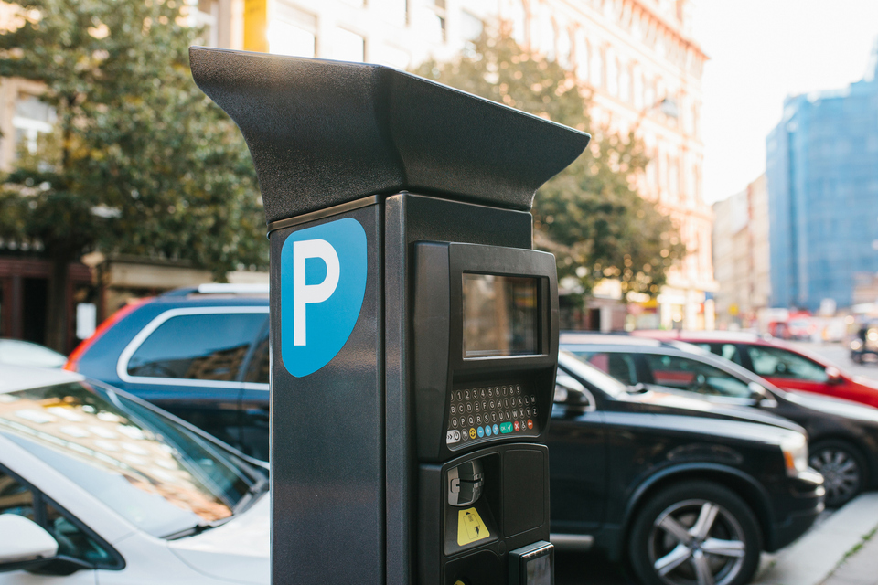 CMA multas Euro Car Parks £473k por incumprimento do aviso de informações legais